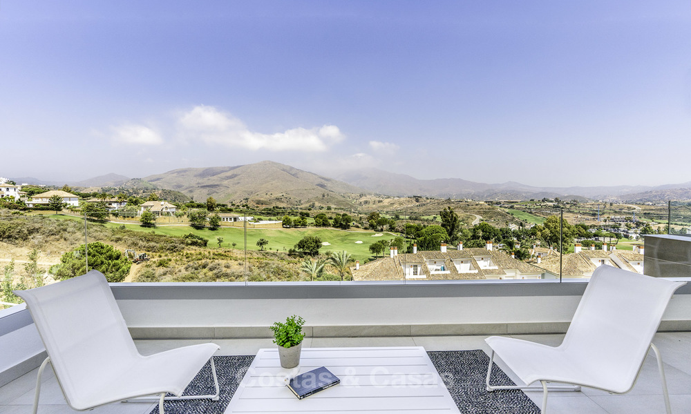 Appartements et penthouses de luxe modernes à vendre dans une station de golf réputée à Mijas, Costa del Sol 16691