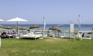 Penthouse avec piscine privée et vue panoramique sur la mer, le golf et les montagnes dans un complexe en front de mer à Guadalmina Baja, Marbella 16031 