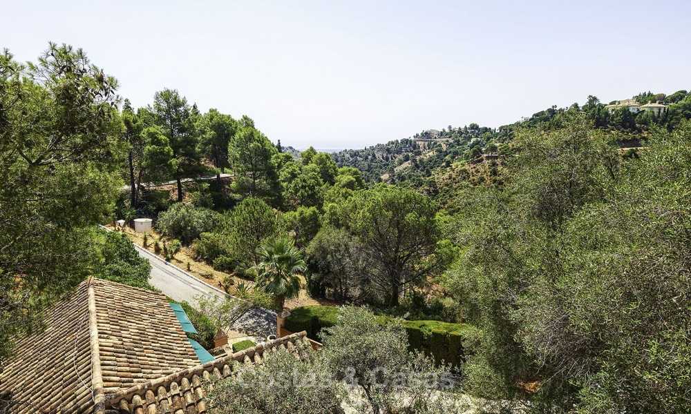 Charmante villa rustique avec maison d'hôtes et vue mer à vendre à El Madroñal, Marbella 16072