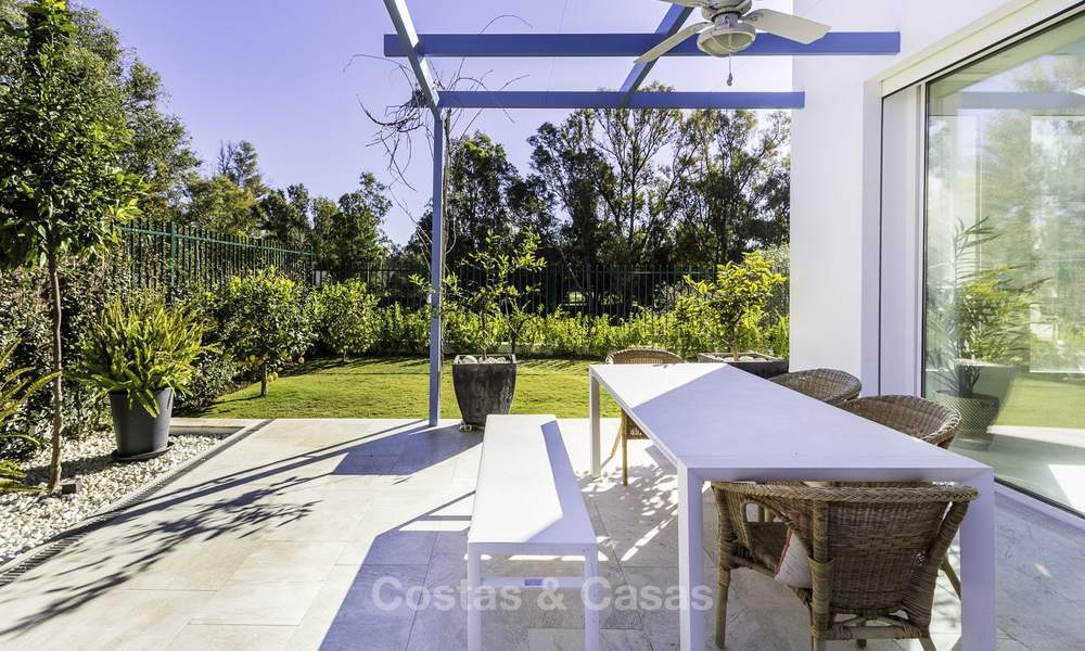 Luxueuse villa neuve, moderne à vendre, à deux pas de la plage, Estepona Est 16598
