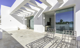 Luxueuse villa neuve, moderne à vendre, à deux pas de la plage, Estepona Est 16617 