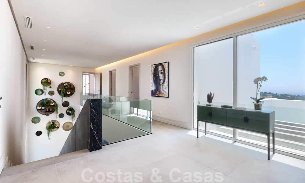 Belle villa de luxe contemporaine avec vue mer et montagne à vendre, Benahavis, Marbella 27996
