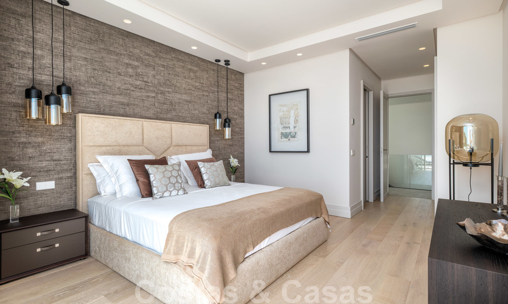 Belle villa de luxe contemporaine avec vue mer et montagne à vendre, Benahavis, Marbella 28000