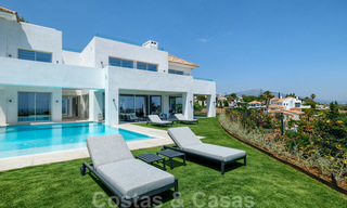 Belle villa de luxe contemporaine avec vue mer et montagne à vendre, Benahavis, Marbella 28045 