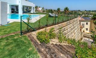 Belle villa de luxe contemporaine avec vue mer et montagne à vendre, Benahavis, Marbella 28047 