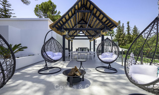 Villa impressionnante et luxueuse de design contemporain à vendre, prête à emménager, Nueva Andalucia, Marbella. Prix réduit. 16146 