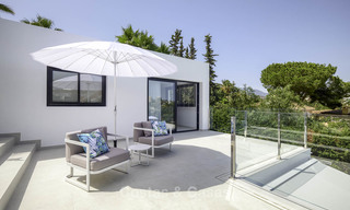 Villa impressionnante et luxueuse de design contemporain à vendre, prête à emménager, Nueva Andalucia, Marbella. Prix réduit. 16159 