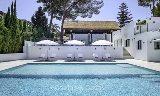 Villa impressionnante et luxueuse de design contemporain à vendre, prête à emménager, Nueva Andalucia, Marbella. Prix réduit. 16194 