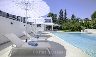 Villa impressionnante et luxueuse de design contemporain à vendre, prête à emménager, Nueva Andalucia, Marbella. Prix réduit. 16197 