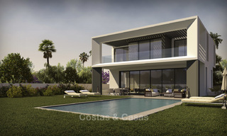 Nouvelles villas de luxe exceptionnelles à vendre, à quelques pas de la plage, Puerto Banus, Marbella 16204 
