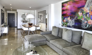 Bel appartement moderne avec vue sur la mer à vendre, dans un complexe de qualité, Benahavis - Marbella 16466 