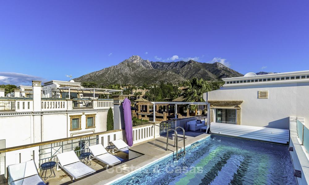 Superbe maison de ville de luxe avec vue imprenable sur la mer et les montagnes à vendre, à Sierra Blanca sur le Golden Mile, Marbella 16501