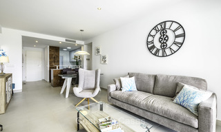 Appartement de jardin flambant neuf avec vue sur la mer à vendre, à quelques minutes à pied de la plage, Estepona Est 16943 