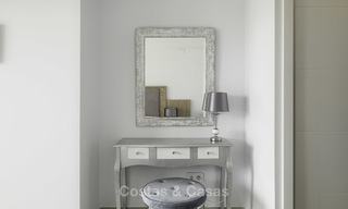 Appartement de jardin flambant neuf avec vue sur la mer à vendre, à quelques minutes à pied de la plage, Estepona Est 16952 