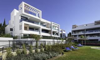 Appartement de jardin flambant neuf avec vue sur la mer à vendre, à quelques minutes à pied de la plage, Estepona Est 16968 