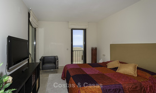Appartement moderne de 3 chambres avec vue sur la Méditerranée et les montagnes à vendre à Marbella 16854 