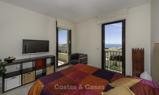 Appartement moderne de 3 chambres avec vue sur la Méditerranée et les montagnes à vendre à Marbella 16855 