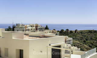 Appartement moderne de 3 chambres avec vue mer et montagnes à vendre à Marbella 16868 