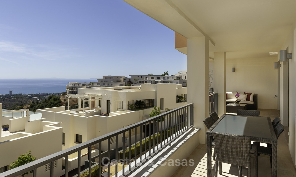 Appartement moderne de 3 chambres avec vue mer et montagnes à vendre à Marbella 16873