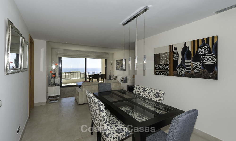 Appartement moderne de 3 chambres avec vue mer et montagnes à vendre à Marbella 16876