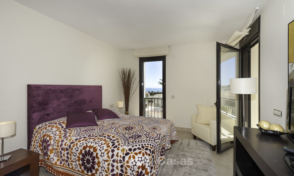 Appartement moderne de 3 chambres avec vue mer et montagnes à vendre à Marbella 16881
