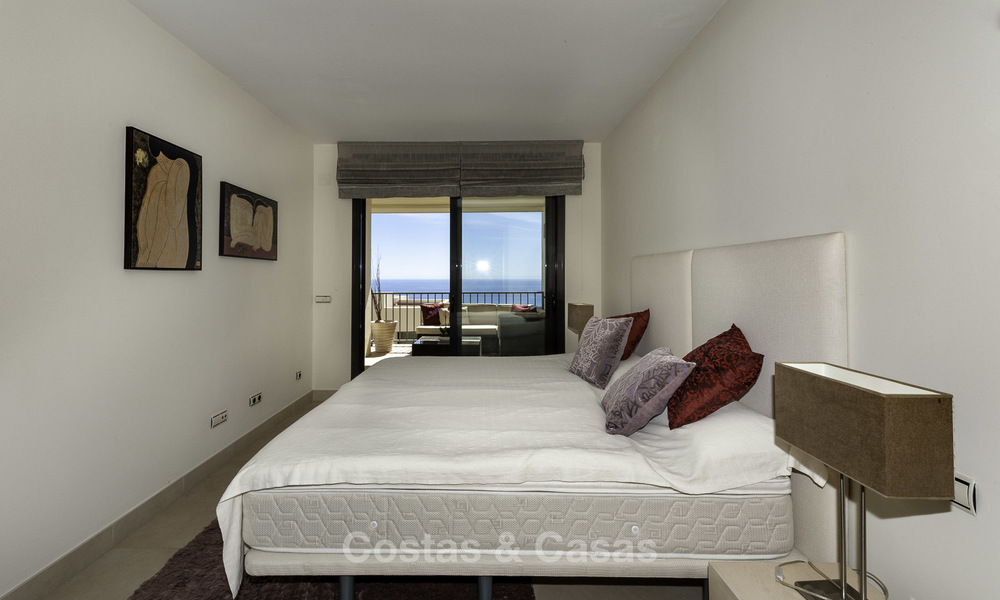 Appartement moderne de 3 chambres avec vue mer et montagnes à vendre à Marbella 16887