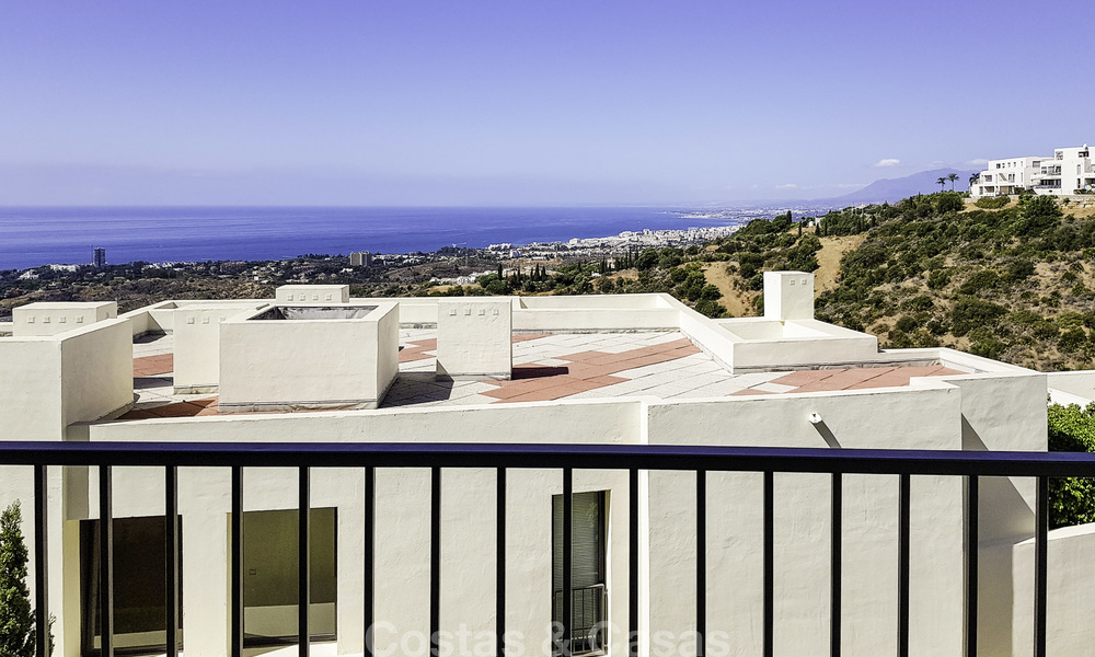 Appartement moderne de 3 chambres à coucher avec vue sur la mer Méditerranée, Marbella, Gibraltar et la côte Africaine 16970