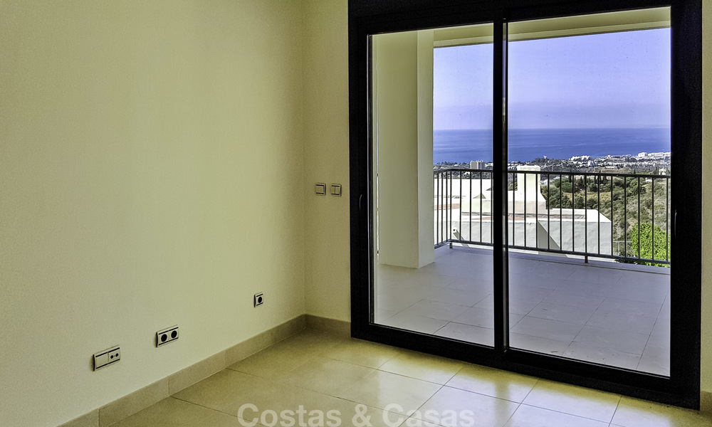 Appartement moderne de 3 chambres à coucher avec vue sur la mer Méditerranée, Marbella, Gibraltar et la côte Africaine 16978