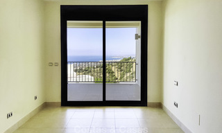 Appartement moderne de 3 chambres à coucher avec vue sur la mer Méditerranée, Marbella, Gibraltar et la côte Africaine 16979 