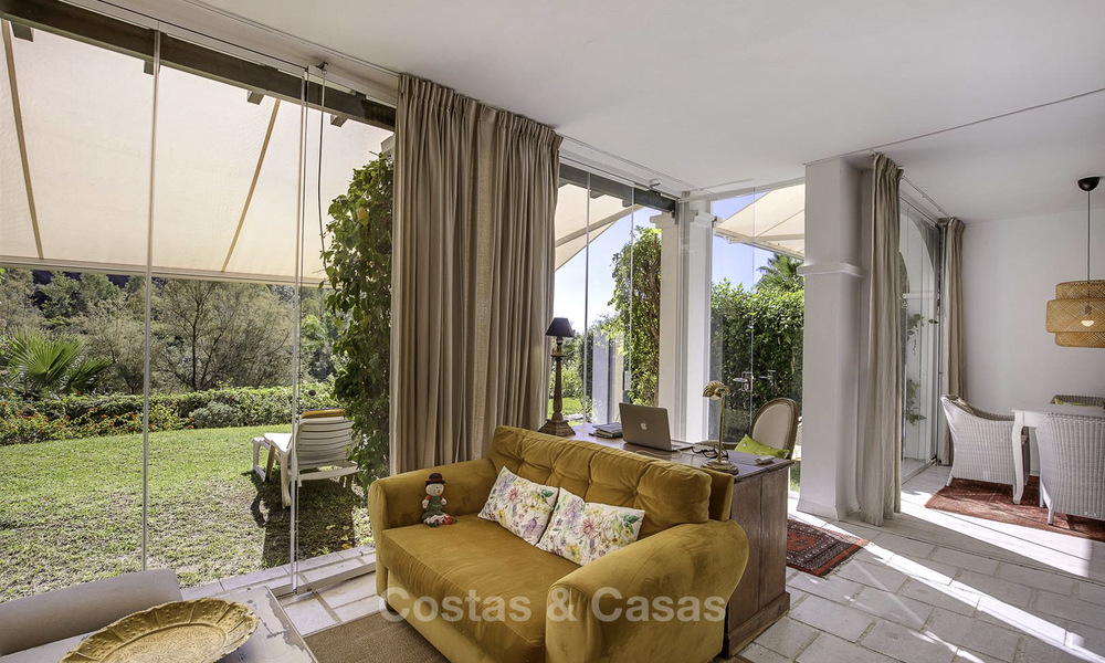 Appartement de jardin à vendre à côté d'une prestigieuse station de golf à Benahavis, Marbella 17071