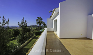 Villa moderne sur un golf avec vue panoramique sur la mer à vendre, Benahavis, Marbella 17270 