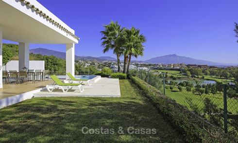 Villa moderne sur un golf avec vue panoramique sur la mer à vendre, Benahavis, Marbella 17297