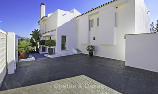 Villa moderne sur un golf avec vue panoramique sur la mer à vendre, Benahavis, Marbella 17300 
