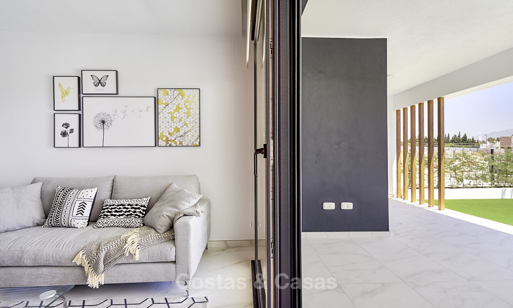 Jolis appartements neufs et modernes à vendre, à proximité de la plage et des commodités, entre Estepona et Marbella 17361