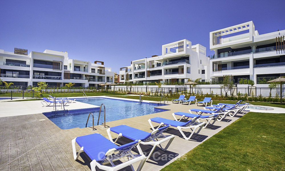 Jolis appartements neufs et modernes à vendre, à proximité de la plage et des commodités, entre Estepona et Marbella 17368