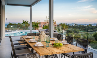 Villa de luxe neuve et moderne à vendre, prête à emménager, dans un resort de golf respecté, Marbella Est 26776 