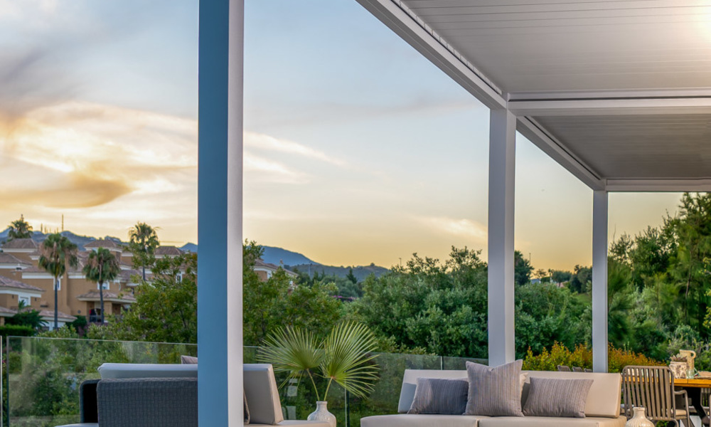 Villa de luxe neuve et moderne à vendre, prête à emménager, dans un resort de golf respecté, Marbella Est 26777