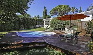 Belle villa traditionnelle entourée de terrains de golf à vendre, Nueva Andalucia, Marbella 17496 