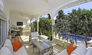 Belle villa traditionnelle entourée de terrains de golf à vendre, Nueva Andalucia, Marbella 17499 