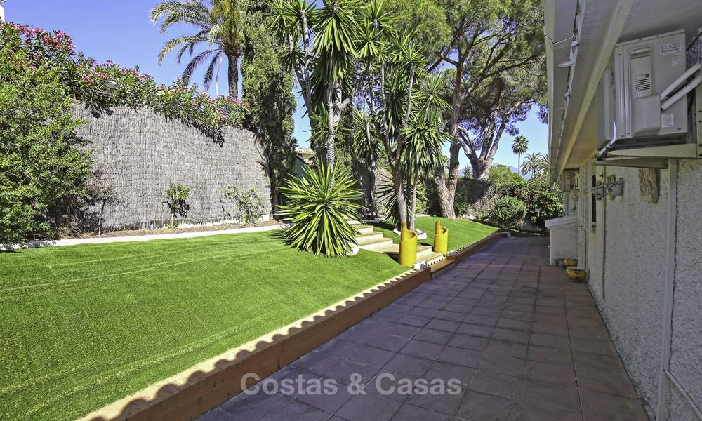 Belle villa traditionnelle entourée de terrains de golf à vendre, Nueva Andalucia, Marbella 17503