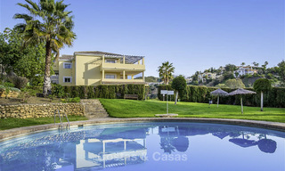 Excellente opportunité d'acheter un penthouse cosy dans un resort de golf chic, Benahavis, Marbella 17575 