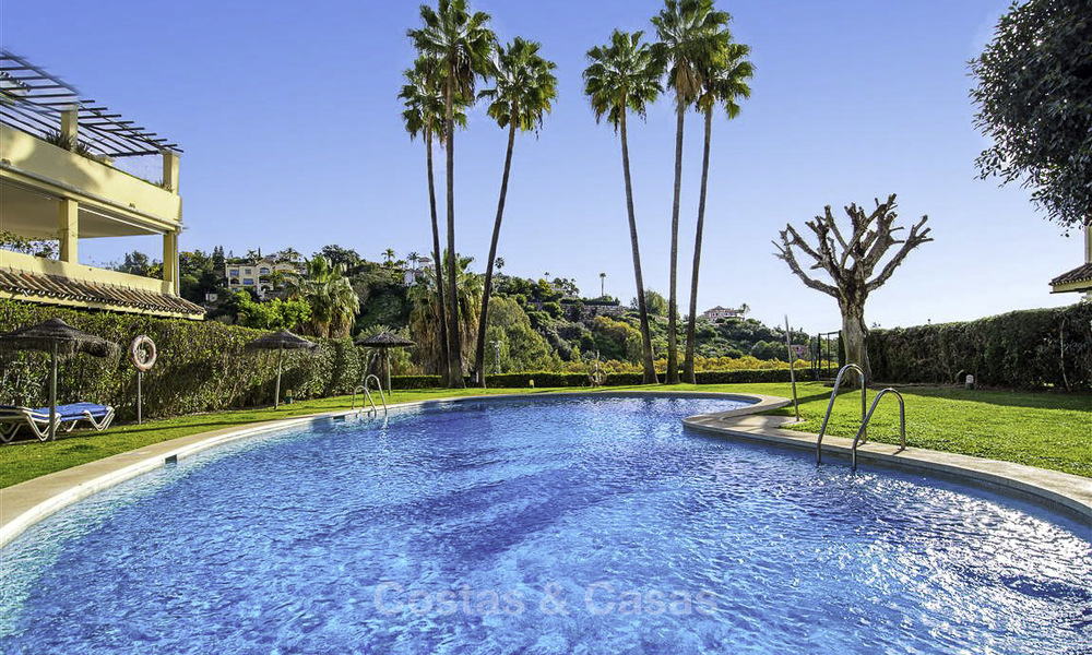 Excellente opportunité d'acheter un penthouse cosy dans un resort de golf chic, Benahavis, Marbella 17577