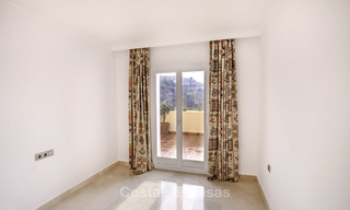 Excellente opportunité d'acheter un penthouse cosy dans un resort de golf chic, Benahavis, Marbella 17592 