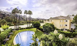 Excellente opportunité d'acheter un penthouse cosy dans un resort de golf chic, Benahavis, Marbella 17597 