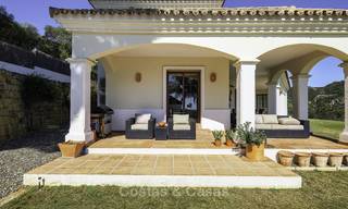 Charmante villa de style andalou dans un cadre naturel spectaculaire à vendre, Benahavis, Marbella 18042 