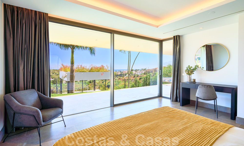 Magnifique villa contemporaine luxueuse à vendre, avec une vue imprenable sur la mer et en première position de golf - Benahavis, Marbella 36693