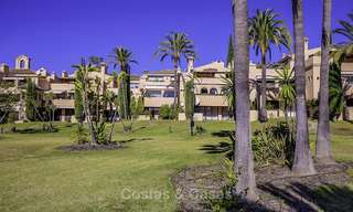 Penthouse duplex spacieux à vendre dans une urbanisation de golf de luxe, East Estepona, Marbella 18177 