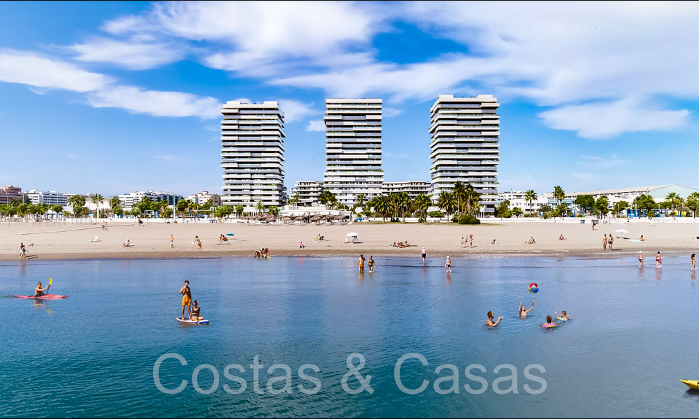 Appartements de luxe contemporains innovateurs à vendre dans un impressionnant complexe balnéaire neuf à Malaga. 64065