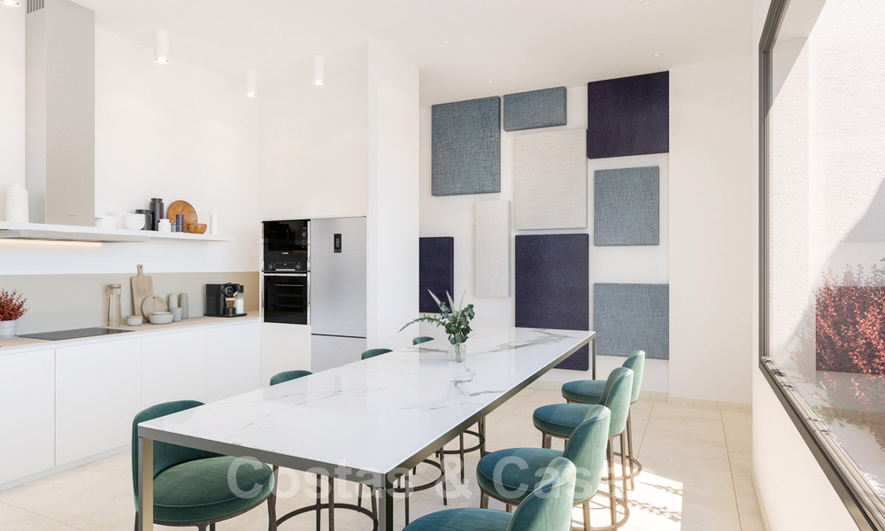 Appartements de luxe contemporains neufs à vendre dans un complexe au bord de la mer dans le centre de Fuengirola 40235