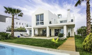 Superbe villa moderne très spacieuse avec une vue imprenable sur la mer à vendre sur les collines de Marbella Est 18941 